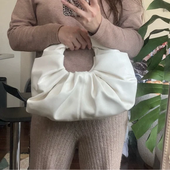Source Unknown Chic White Ruched Handbag - Picture 8 of 8